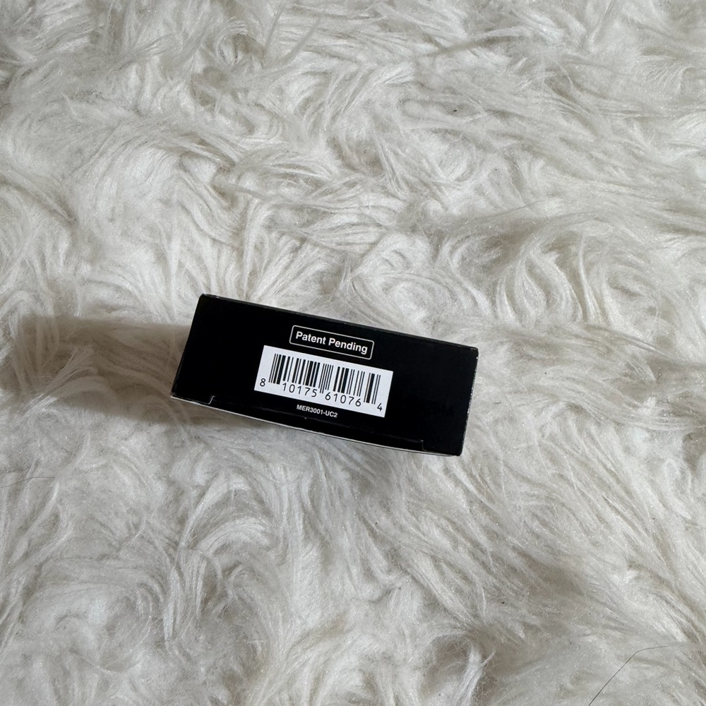 NWT RHODE Snap-On Lip Case Peptide Holder Black Lip Gloss Slot MagSafe - Picture 3 of 5